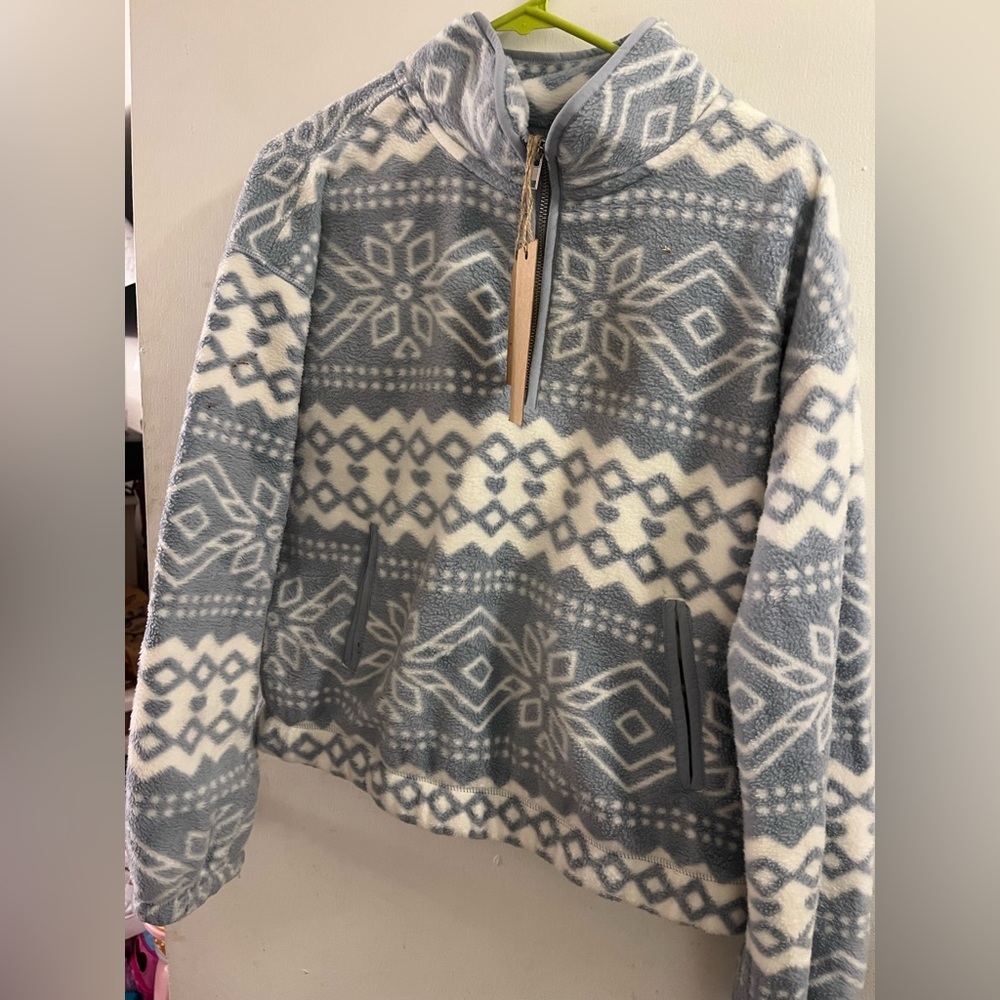 Pull over winter jacket